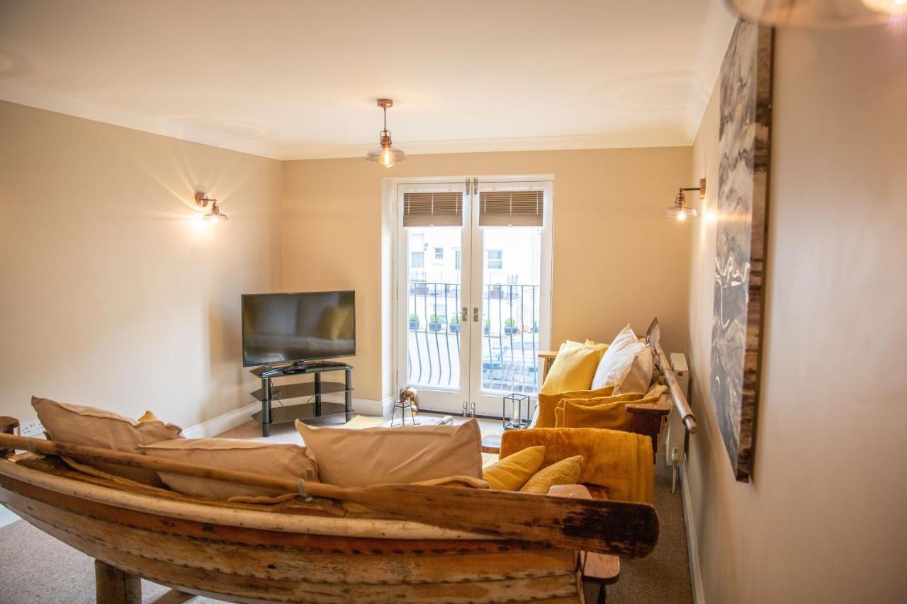 The Beach House Holiday Apartments Eastbourne Eksteriør bilde