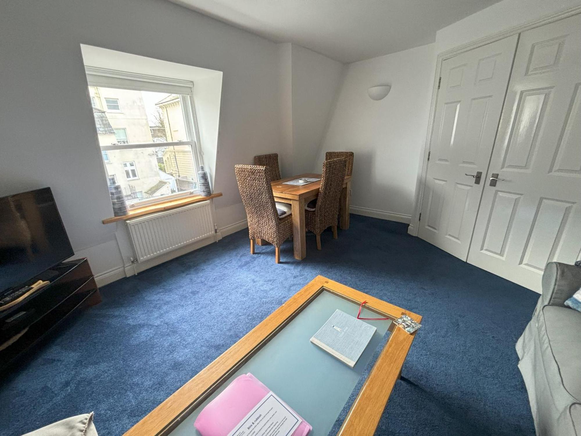 The Beach House Holiday Apartments Eastbourne Eksteriør bilde