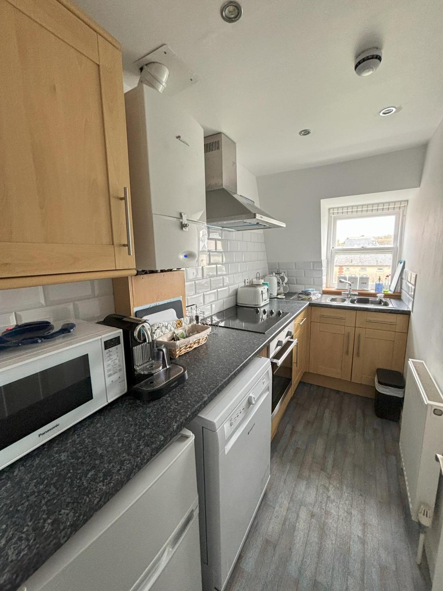 The Beach House Holiday Apartments Eastbourne Eksteriør bilde