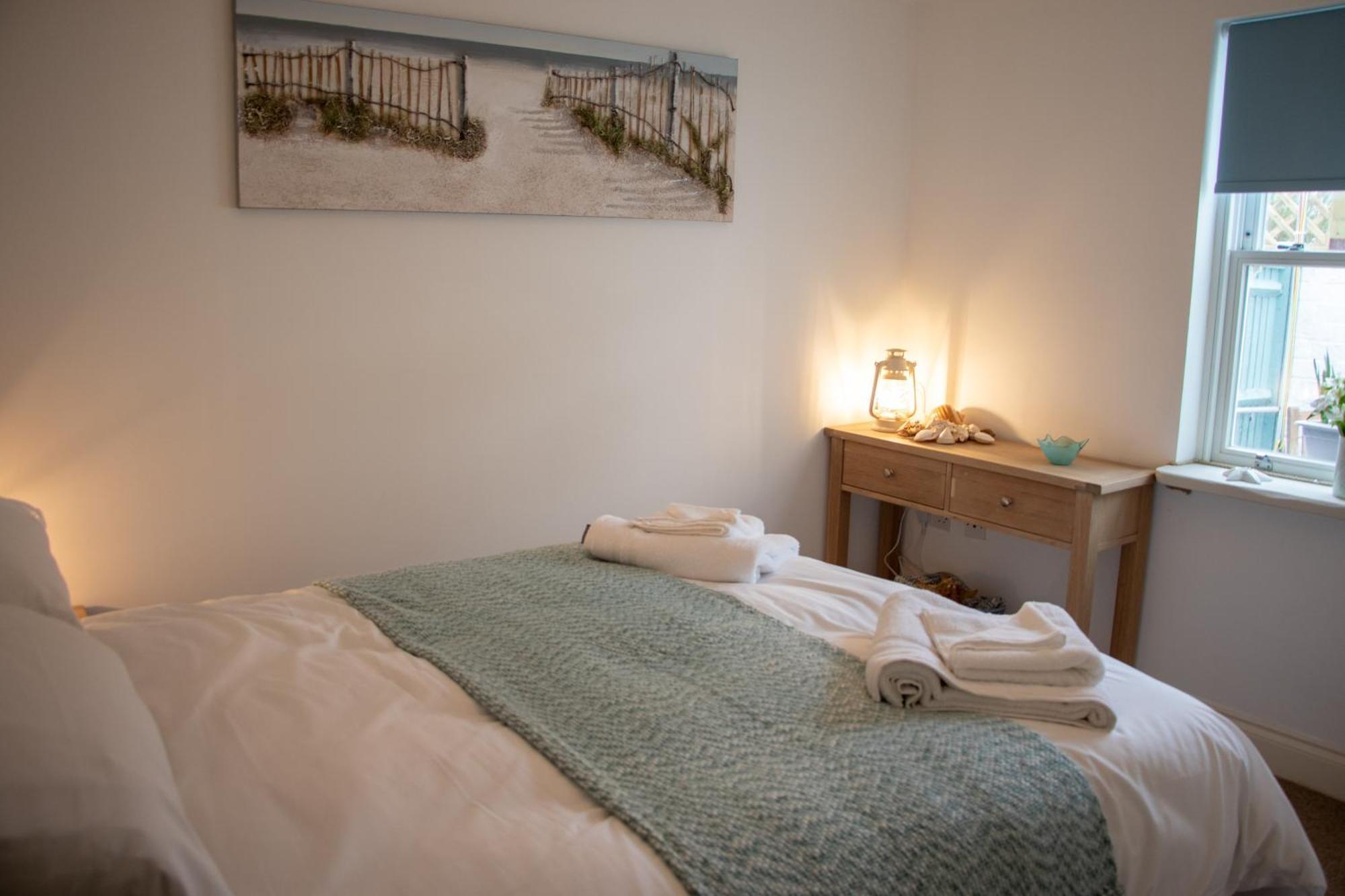 The Beach House Holiday Apartments Eastbourne Eksteriør bilde