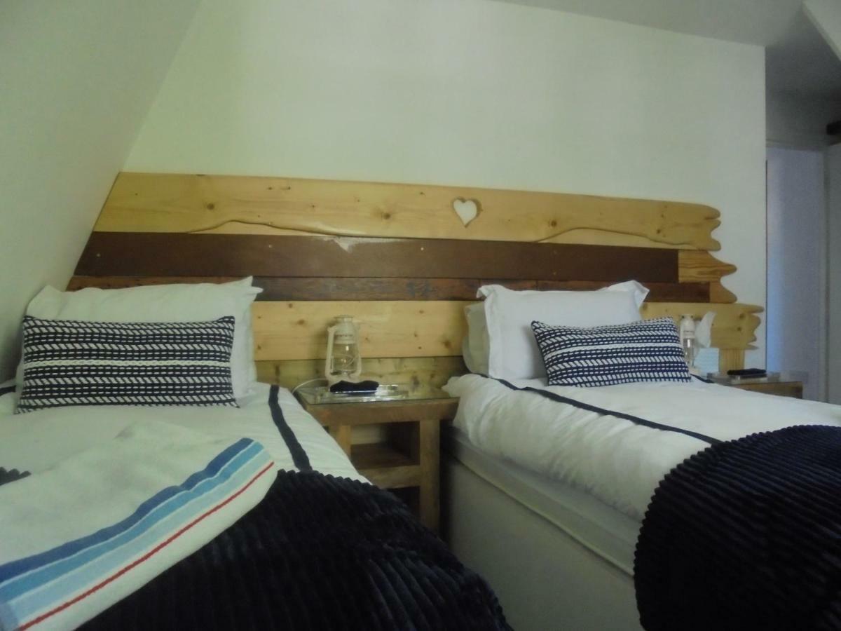 The Beach House Holiday Apartments Eastbourne Eksteriør bilde